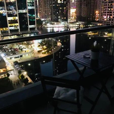 Luxury Modern Studio In Jlt With Amazing View & Rooftop Pool - Sleeps 3 Dubaj Kültér fotó