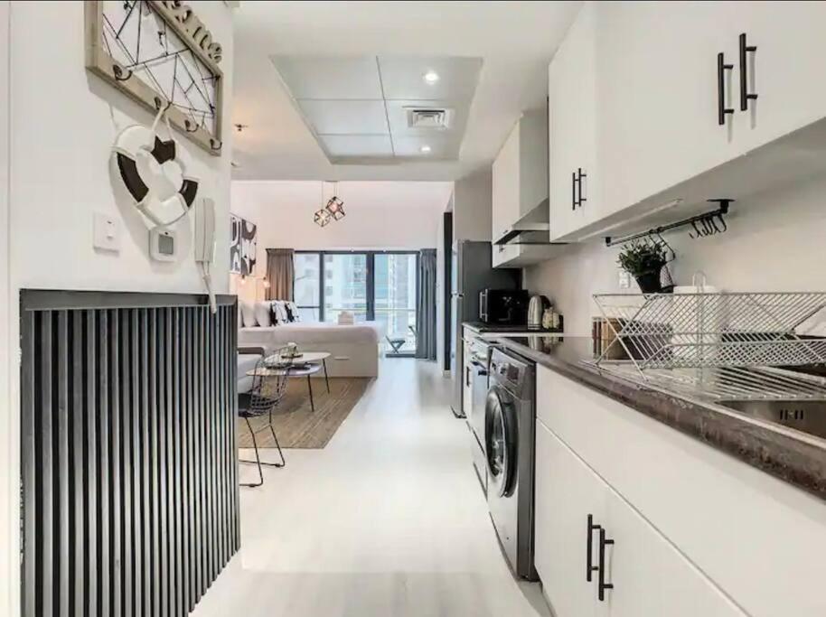 Luxury Modern Studio In Jlt With Amazing View & Rooftop Pool - Sleeps 3 Dubaj Kültér fotó