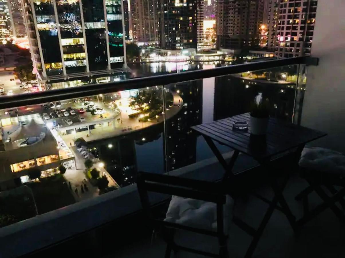 Luxury Modern Studio In Jlt With Amazing View & Rooftop Pool - Sleeps 3 Dubaj Kültér fotó